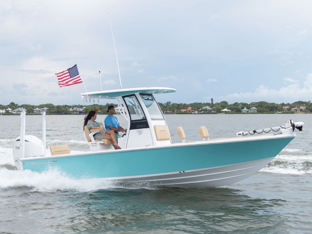 Jeanneau vs Sportsman: Which Performs Better in Shallow Florida Waters?